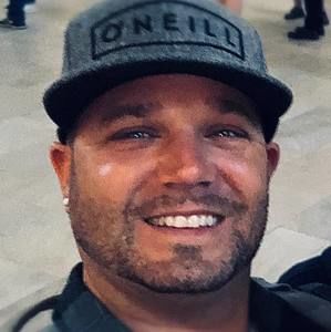 Meet your Posher, Derek